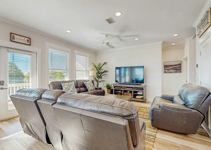 Dog Friendly With Shared Pool Hot Tub And Private Washer And Dryer Holiday home Gulf Shores