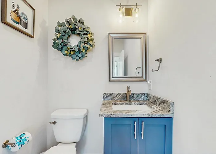 Dog Friendly With Shared Pool Hot Tub And Private Washer And Dryer Gulf Shores