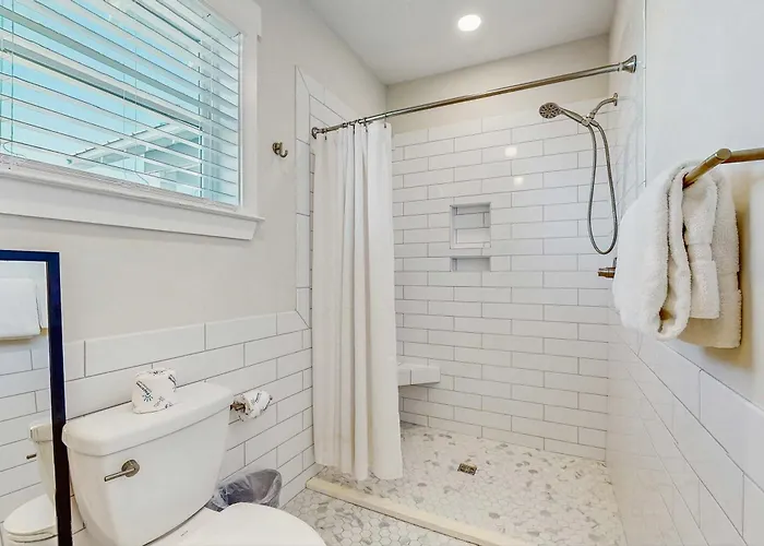 Holiday home Dog Friendly With Shared Pool Hot Tub And Private Washer And Dryer Gulf Shores