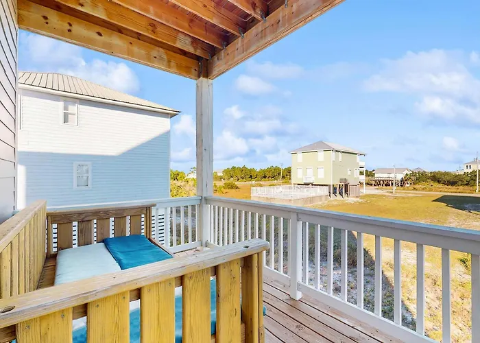 Dog Friendly With Shared Pool Hot Tub And Private Washer And Dryer Holiday home Gulf Shores