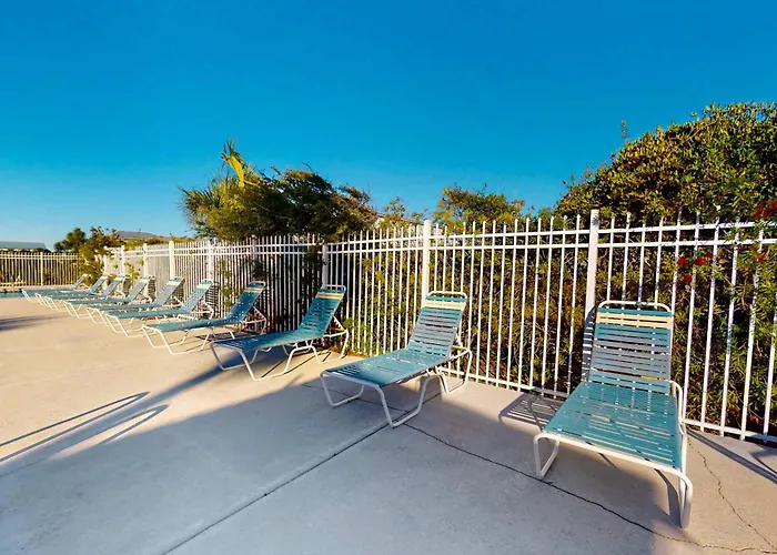 Holiday home Dog Friendly With Shared Pool Hot Tub And Private Washer And Dryer
